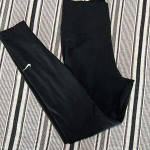 Women’s DRI-FIT Nike Leggings. Size Medium.